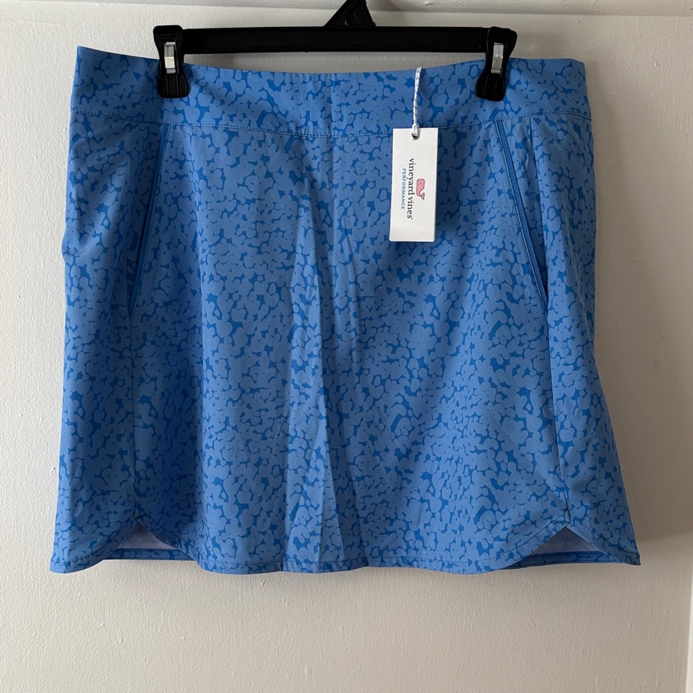 ‼️Vineyard Vines Performance Skort‼️Tide Blue print NWT
